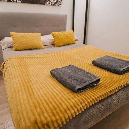 Lujoso Y Amplio Apartamento Con Parking Incluido León Dış mekan fotoğraf